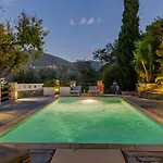 Villa Luxurious 