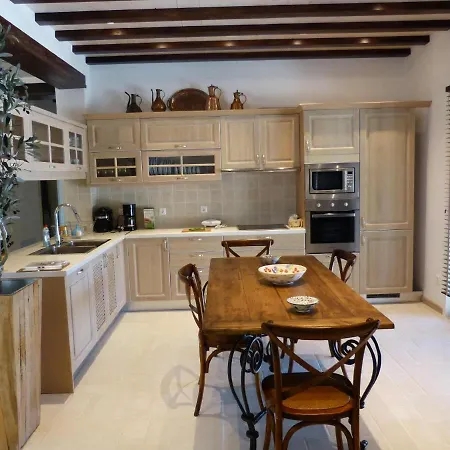 Villa Luxurious 