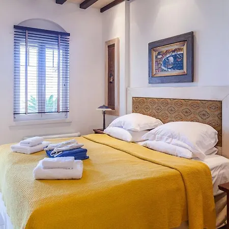 Villa Luxurious 
