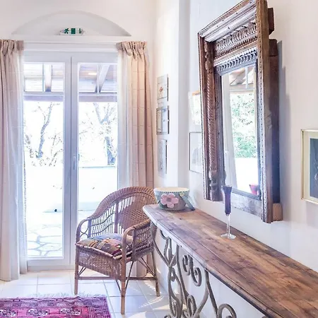 Villa Luxurious 